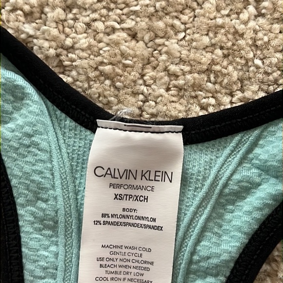 Calvin Klein Baby Blue Sports Bra w Padding - Picture 3 of 4
